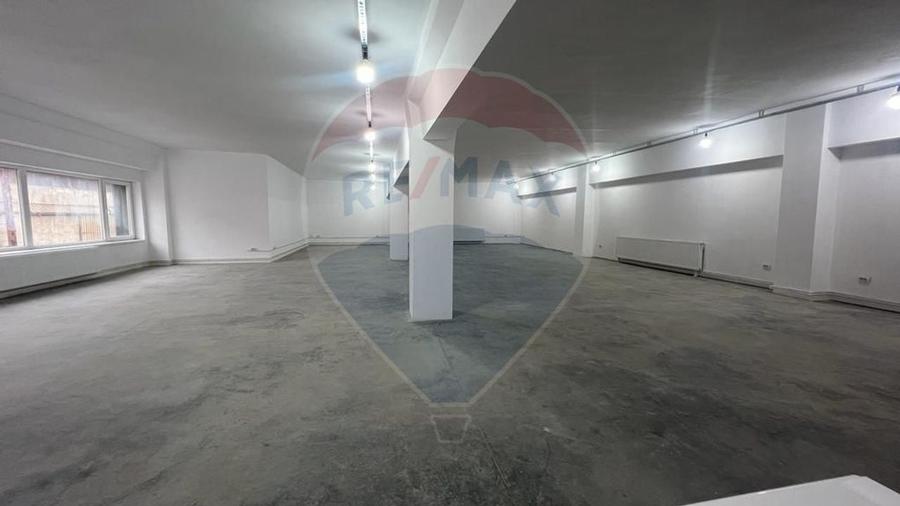 Spatiu comercial de 990mp de inchiriat - 3