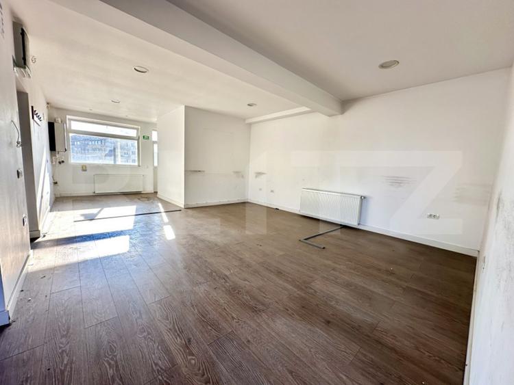 Spatiu comercial de vanzare 66 mp, etajul 2, zona Cetate - 1