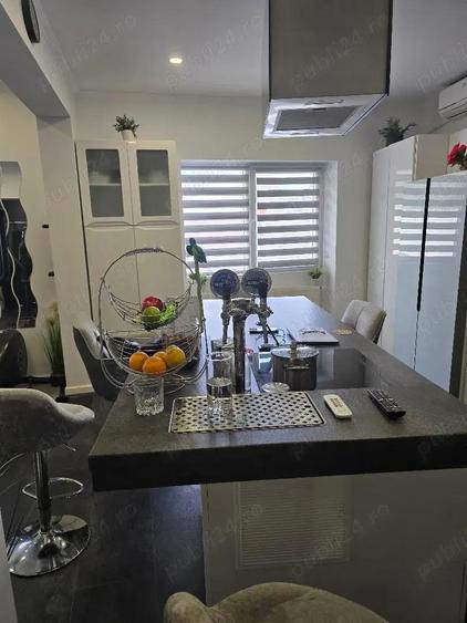 Vand ap la casa central , inc gaz , SC 96 mp, front stradal, renovat lux - 12