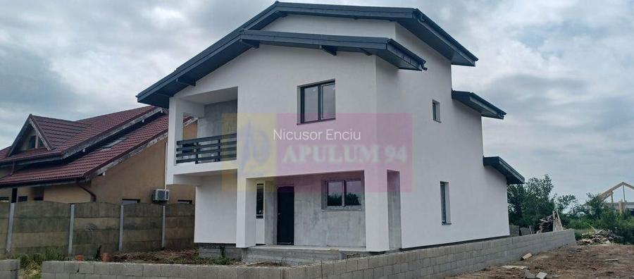 Sabareni, casa p+1E+m, 5 camere, 3 bai, terasa acoper...