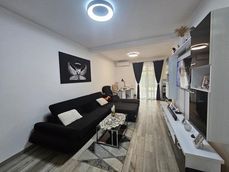 Duplex pe parter, între Moșnița Nouă și Urseni, cu 2 băi, 2 terase, comision 0% - 8