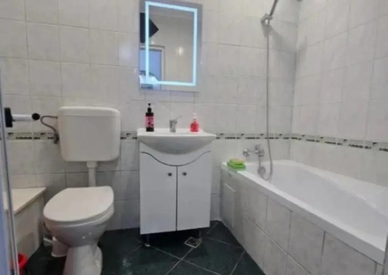 ID 2969 Apartament 2 camere transformat in 3 camere - PARTER - 2