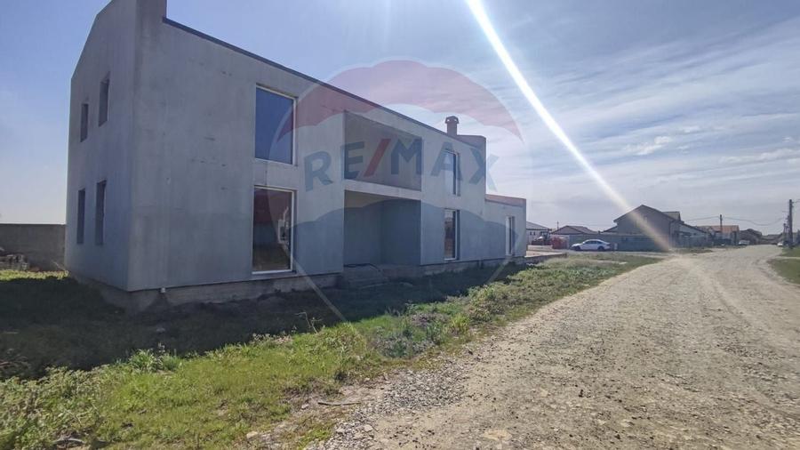 Casă noua cu mansarda teren 500 mp de vanzare Osorhei, 8 km de Oradea - 1