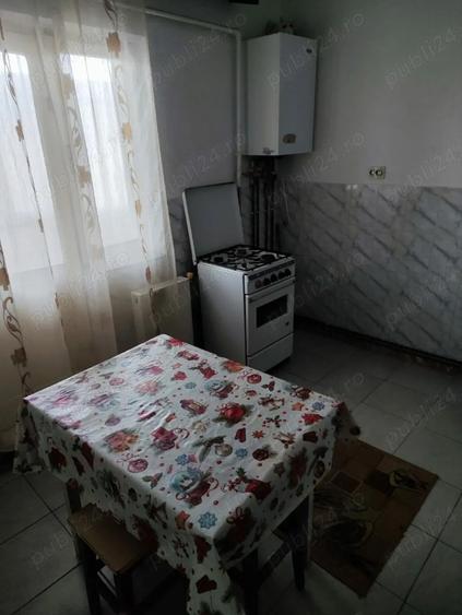 Inchiriez apartament 3 camere - 3