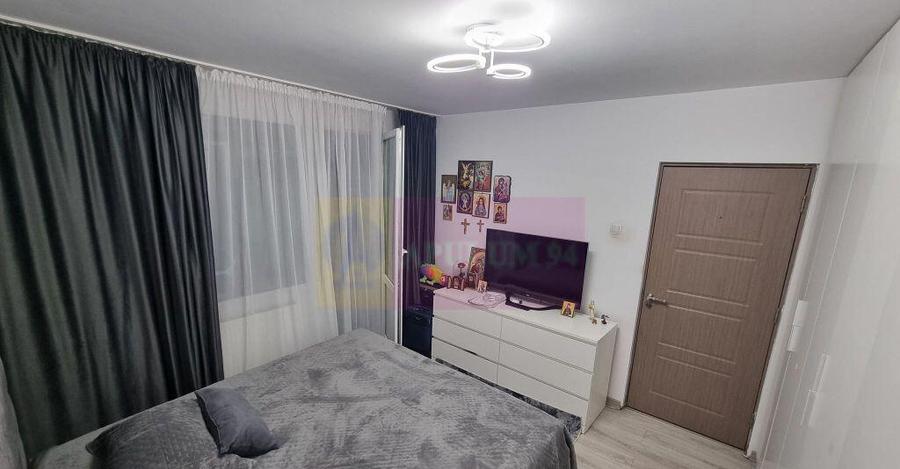 Apartament 3 camere 3/4 -Piata Resita - 5