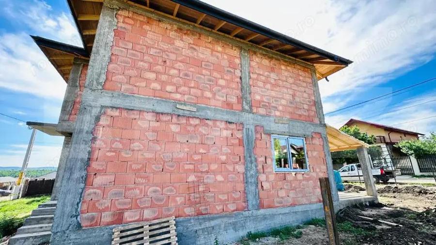 Casa la rosu 4 camere, 106 mp, zona Miroslava - 2