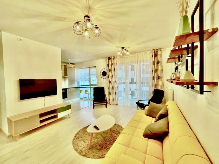 Apartament 3 camere, semidecomandate, zona Sunnyville Apartament 3 camere, semidecomandate, zona Sunnyville