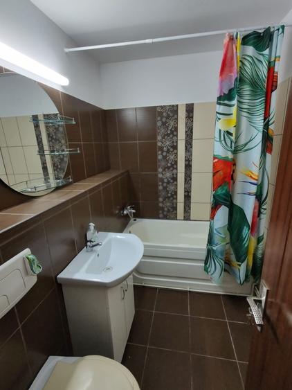 2 Camere de inchiriat - 8