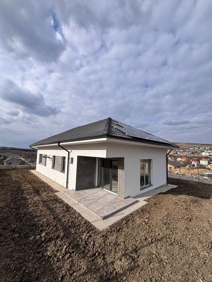 Casă individuală, 170 mp, pe un singur nivel, 300 mp curte, intrare Chinteni - 1