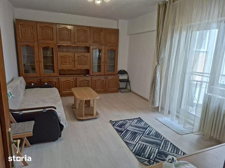 Republicii(Libra Bank),apart 2 cam de inchiriat - 4
