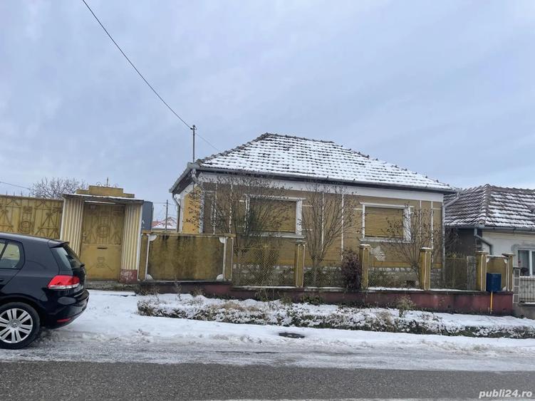 De vanzare cas tradi?ional in Cord u Bihor, dublu front stradal - 1