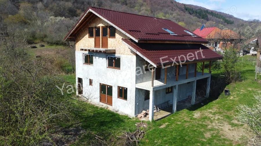 Casa de vacan?a de vanzare in comuna Corbi, sat Poienarei, jude? Arge?. - 20