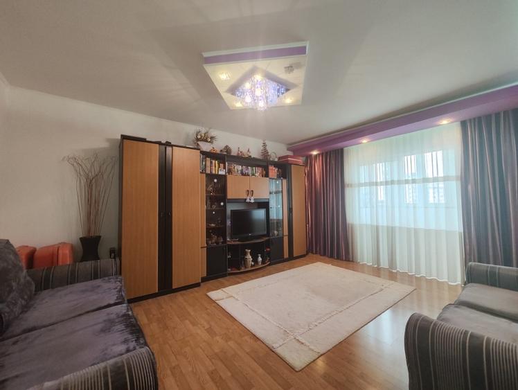 Vând apartament 2 camere,Costin Georgian - centrala proprie - 6