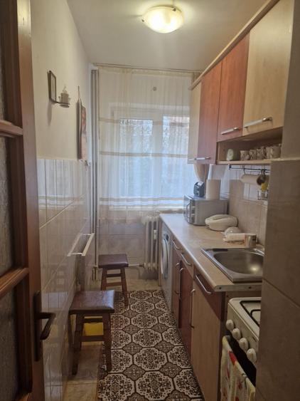 De Vanzare Apartament 2 camere etaj 1 George Enescu - 2