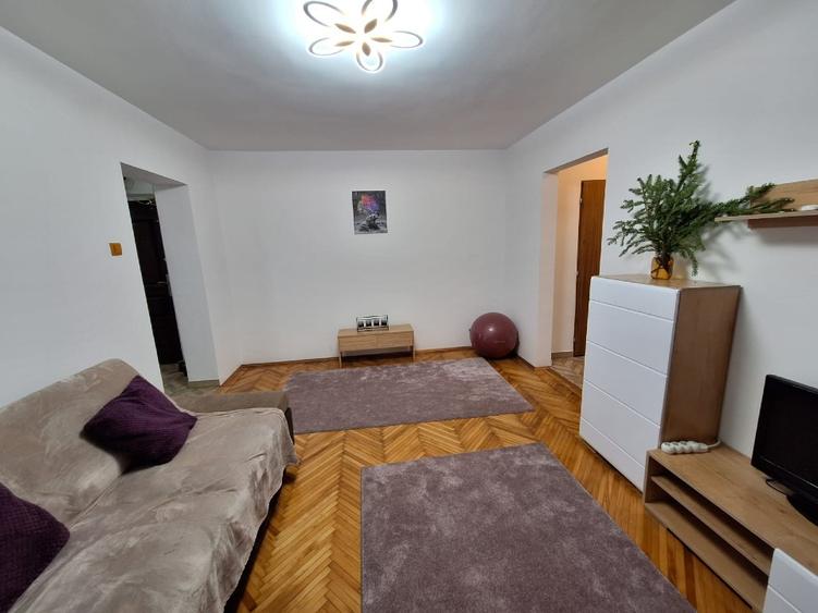 inchiriez apartament 2 camere - 8