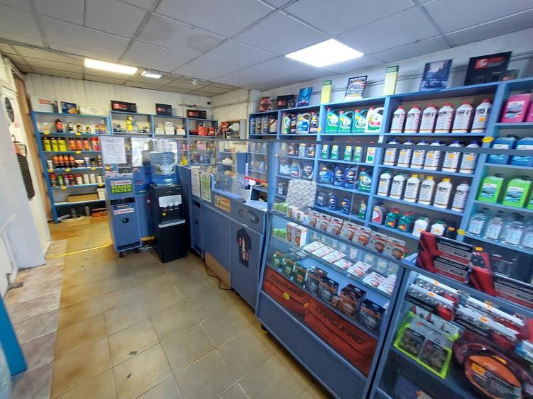 Antiaeriana, spatiu comercial cu vad, ideal investitie - 1