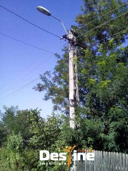 TEREN INTRAVILAN 6000 MP, drum pietruit, parcelabil, - PODU ILOAIEI - 2