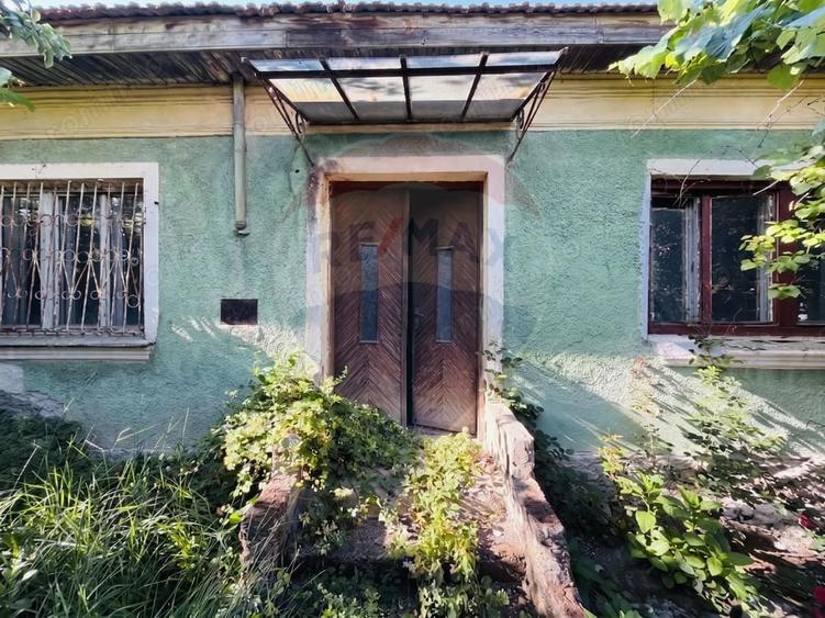 Teren de 1842 mp, în Girocului