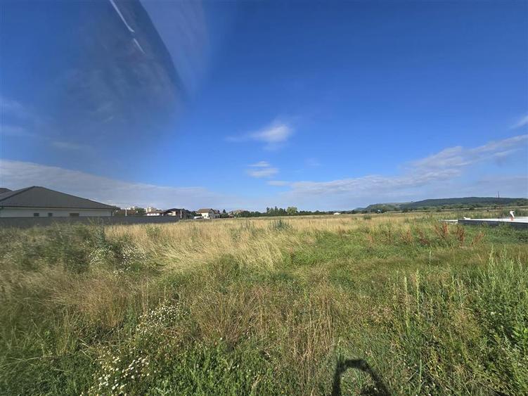 Teren Construcții intravilan de 833 mp, în Exterior Est