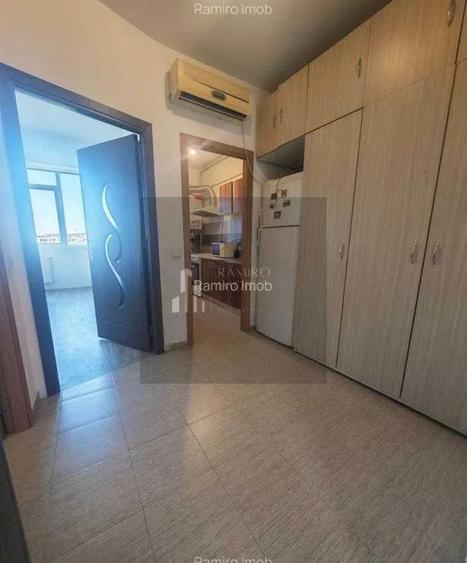 Garsonieră decomandată în Metalurgiei