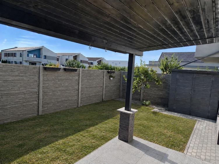 Apartament cu 2 camere decomandat în Dumbrăvița