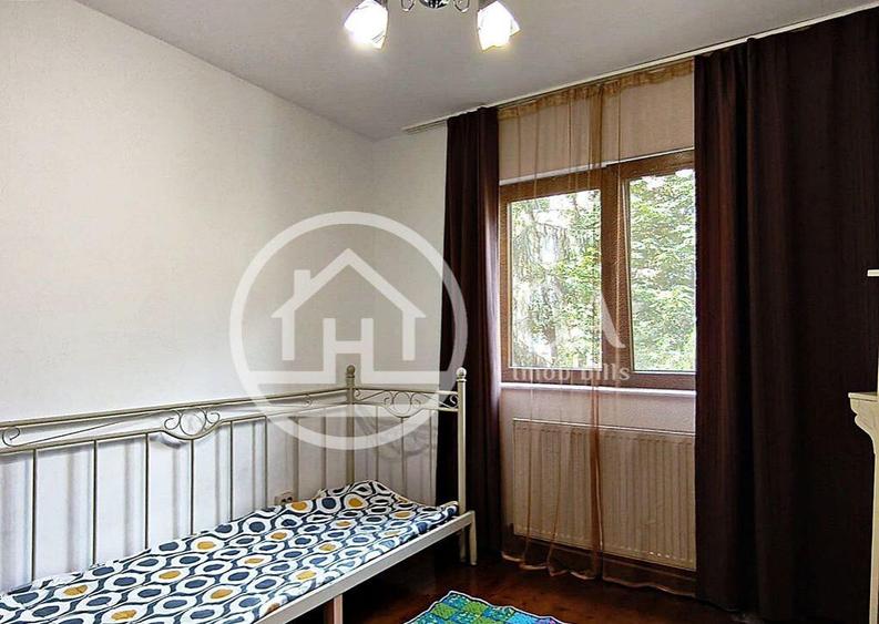 Apartament cu 4 camere decomandat în Rogerius