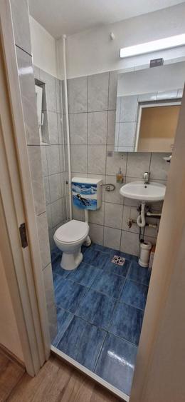 Apartament cu 3 camere decomandat, mobilat în Rahova