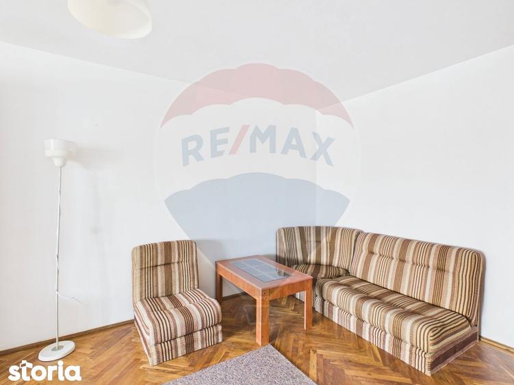 Apartament cu 3 camere, mobilat în Central
