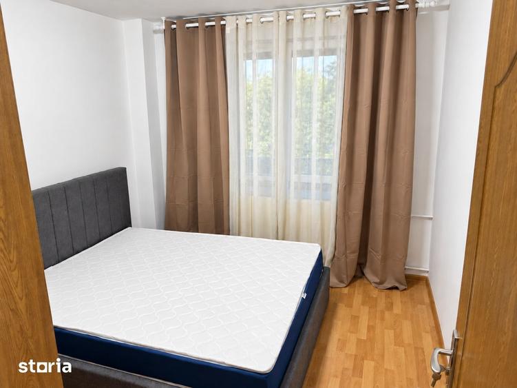 Apartament cu 4 camere semidecomandat, mobilat în Dristor