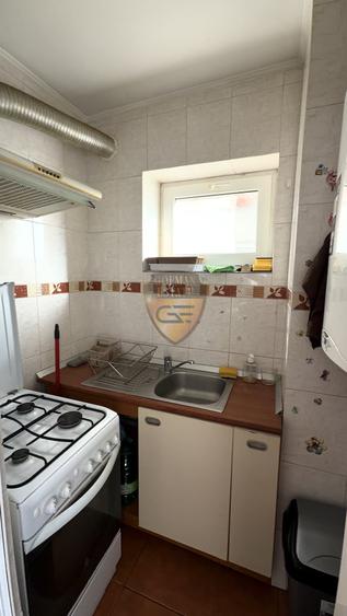 Apartament cu 3 camere decomandat, mobilat în Faleza Nord