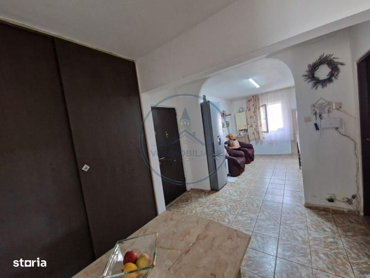 Apartament cu 3 camere decomandat în Central