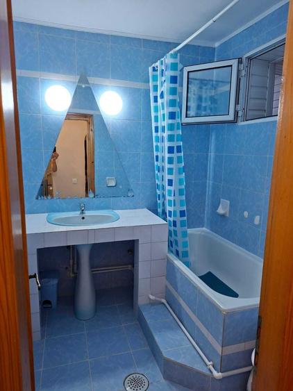 Apartament cu 2 camere de inchiriat, vis-a-vis de Universitatea Ovidius, bd. Mamaia - 2