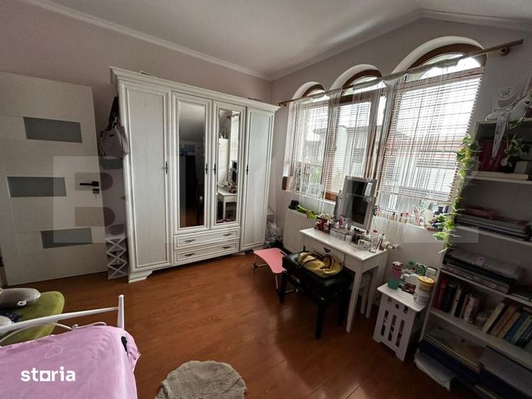 Casă cu 4 camere cu Teren 400 Mp în Central