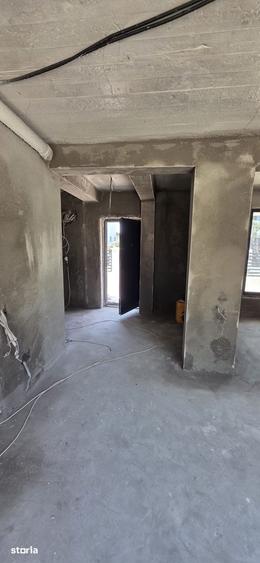 Casă cu 4 camere cu Teren 225 Mp în Berceni