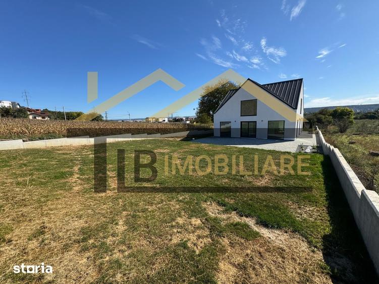 Casa individuala 4 camere, 181 mp utili, teren 822mp, zona Unirii - 15