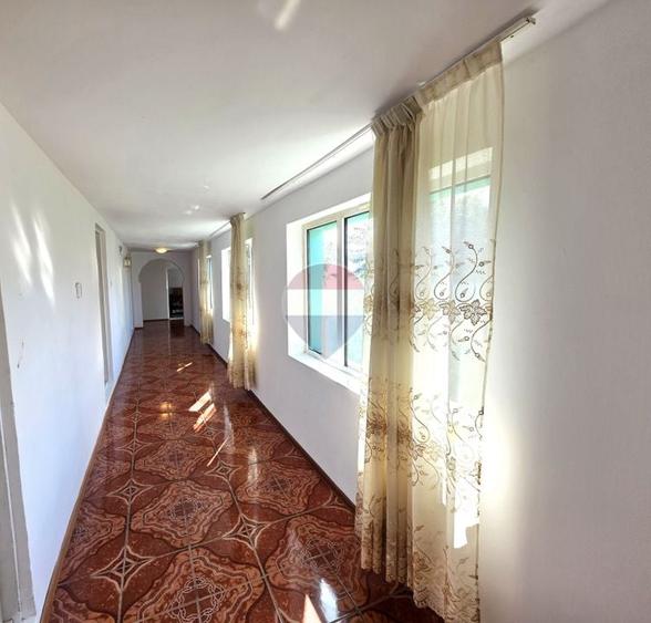 Casă individuală cu 5 camere cu Teren 1098 Mp în Oreavul