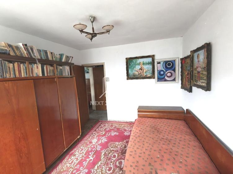 Apartament cu 3 camere semidecomandat în Ultracentral