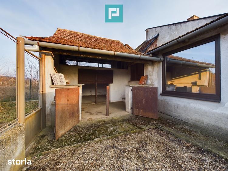 Casă cu 3 camere cu Teren 784 Mp în Periam