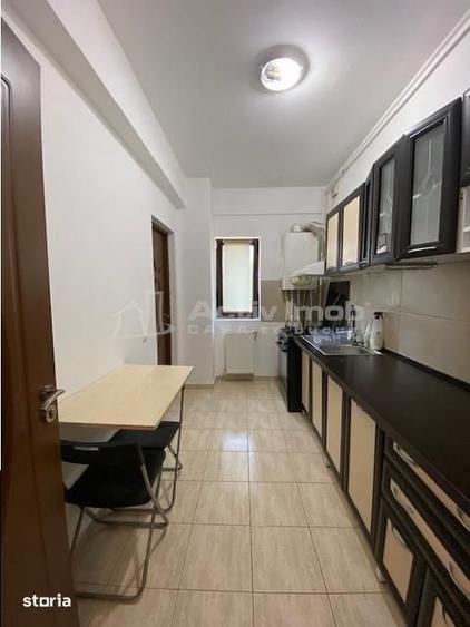 Apartament cu 3 camere în Sisești