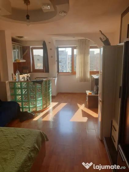 Garsonieră semidecomandată în Obor