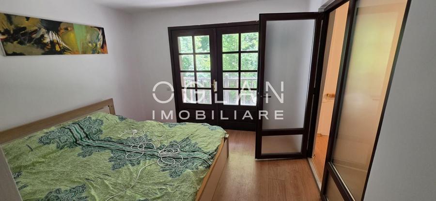 Casă individuală cu 4 camere cu Canalizare în Bobâlna