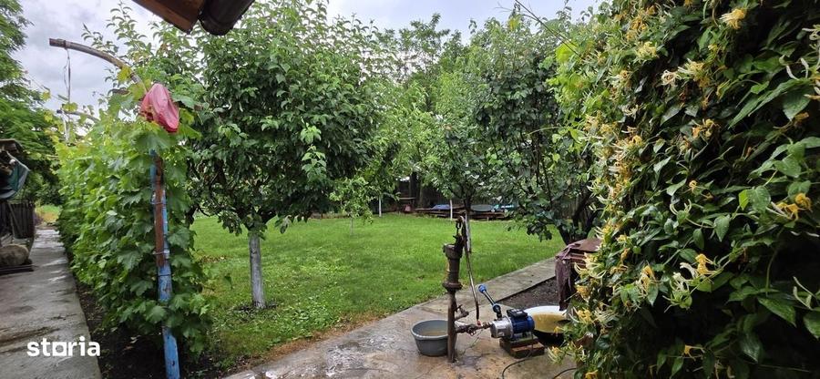 Casă cu 4 camere în Colceag