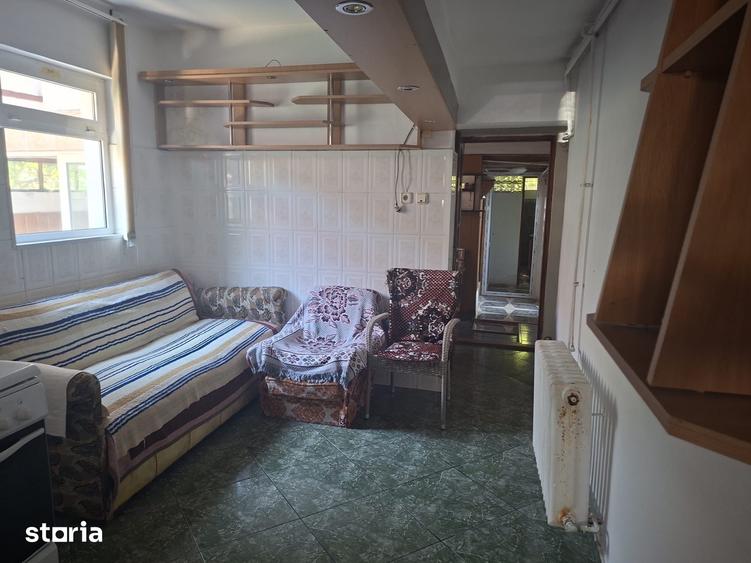 Eroilor(Granitului),casa D+ P+1ET+M - 7