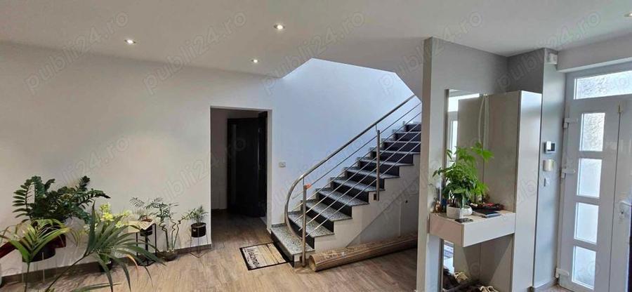 Casa 4 camere de vanzare, Sanmartin, zona str Carmel - 9