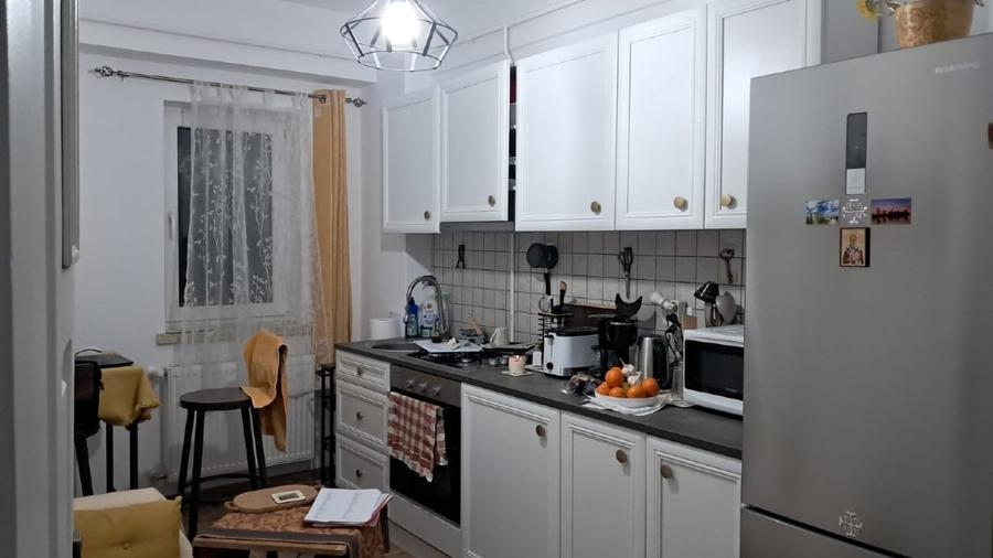 Unic proprietar vand Studio cochet renovat si mobilat in stil unic minimalist .. - 13