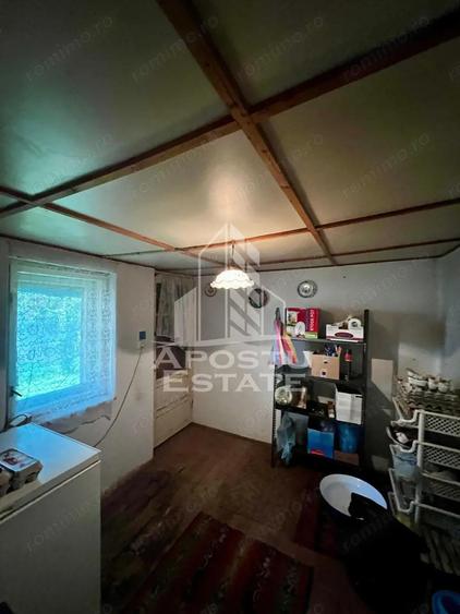 Casa cu 2 camere, 690mp in Battonya - 9