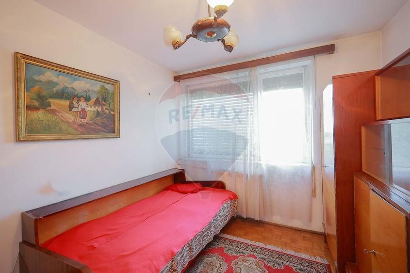 Apartament 3 camere, ultracentral, pod Decebal, et. 3, de vânzare - 23