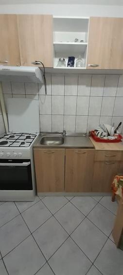 Apartament cu 2 camere decomandat situat in Siderurgistilor zona Viaduct, - 4