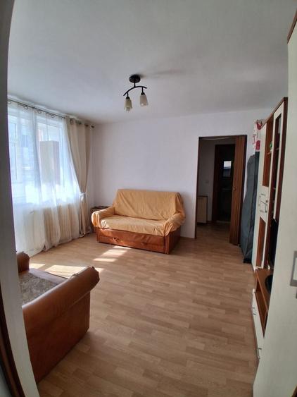 Apartament cu 2 camere semidecomandat în Dărmănești