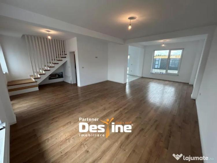 COMISION 0% Casa individuala - 700mp Teren si GARAJ - 4